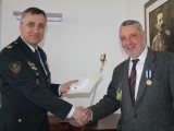 Brigadir mag. Bojan Pograjc in dekan FLUM, prof. dr. Martin Lipičnik Foto: CO Carmen Kos, PDRIU SV